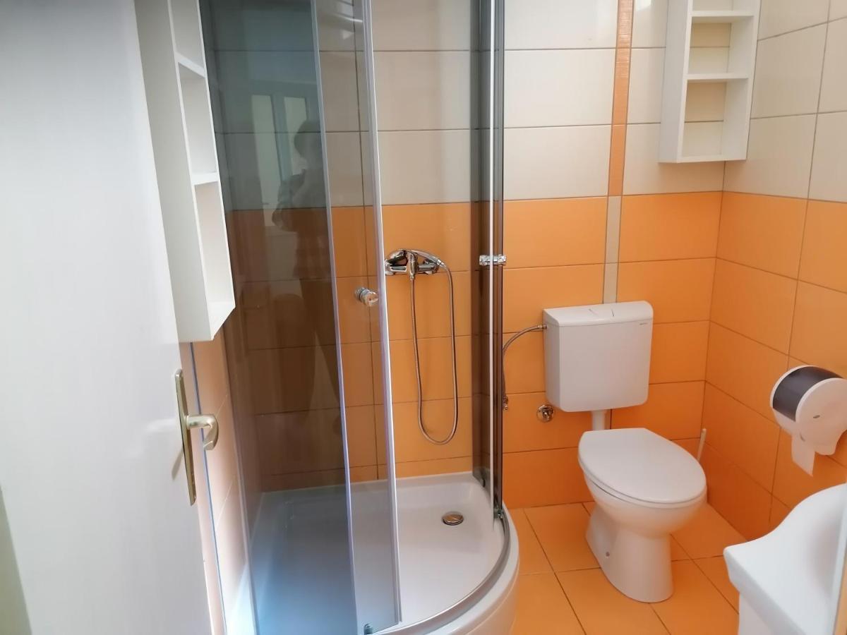 Studio Apartman Villa Juras Baška Buitenkant foto
